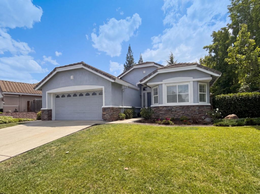 6000 Buggy Whip Ln, Roseville, CA 95747