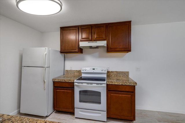 32200 Cathedral Canyon Drive 89, Cathedral City, CA 92234