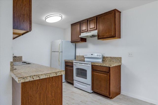 32200 Cathedral Canyon Drive 89, Cathedral City, CA 92234