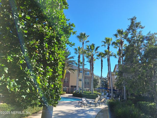 7800 POINT MEADOWS Drive, 116, Jacksonville, FL 32256