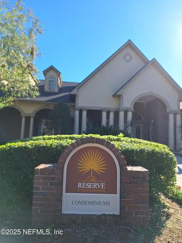 7800 POINT MEADOWS Drive, 116, Jacksonville, FL 32256