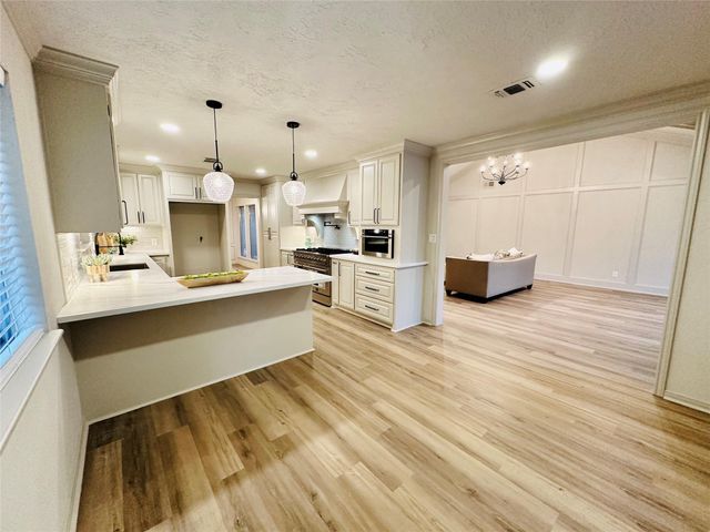 11511 Long Pine Drive, Houston, TX 77077