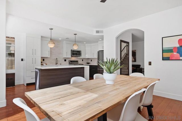 1607 Via Otano, Oceanside, CA 92056