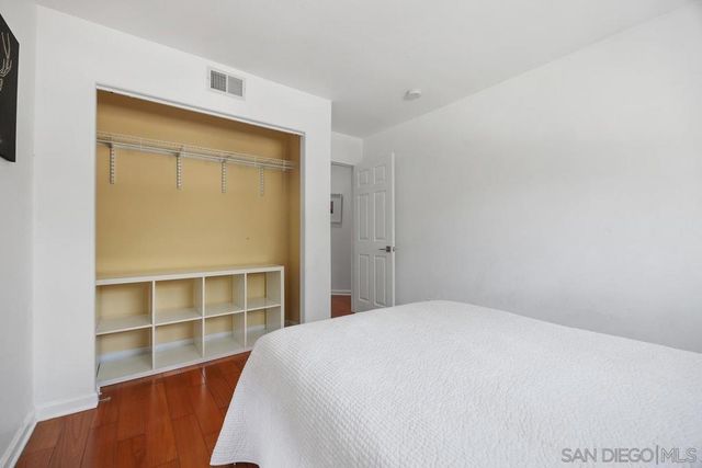 1607 Via Otano, Oceanside, CA 92056