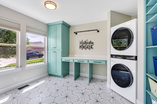 652 W SIDNEY LN, Saratoga Springs, UT 84045