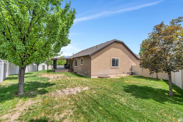 652 W SIDNEY LN, Saratoga Springs, UT 84045