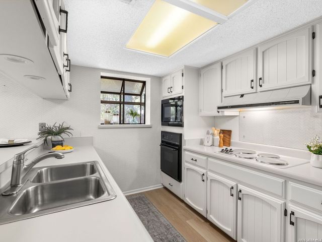 9327 Fallworth, San Antonio, TX 78254