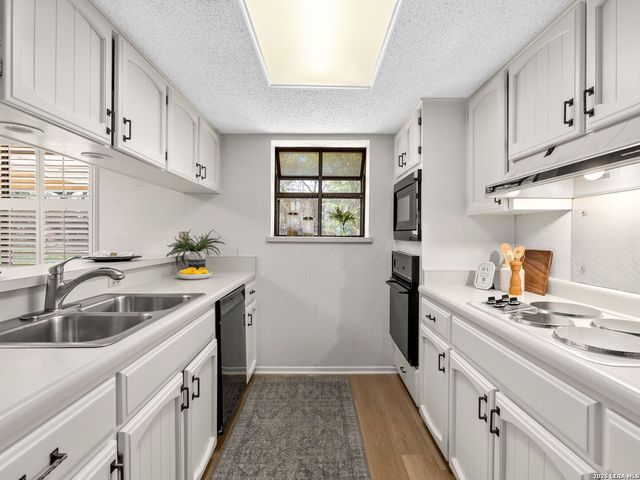 9327 Fallworth, San Antonio, TX 78254