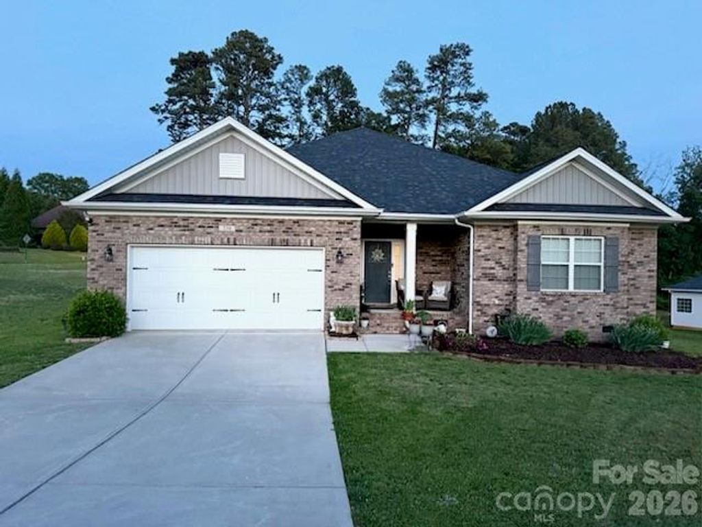 230 Macon Drive, Statesville, NC 28625