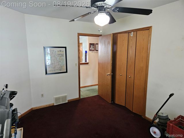 4090 Violet Avenue, St. Clair Township, MI 48079