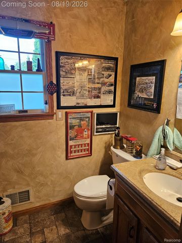 4090 Violet Avenue, St. Clair Township, MI 48079