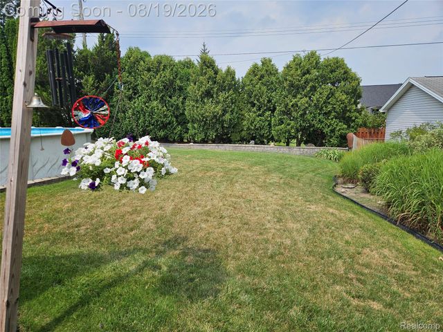 4090 Violet Avenue, St. Clair Township, MI 48079