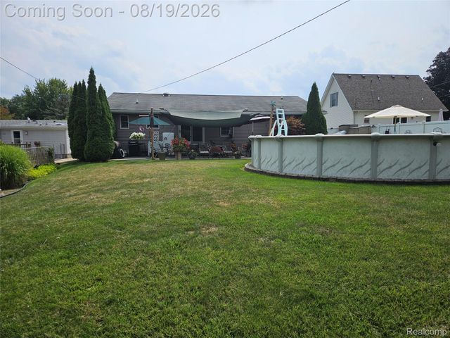 4090 Violet Avenue, St. Clair Township, MI 48079