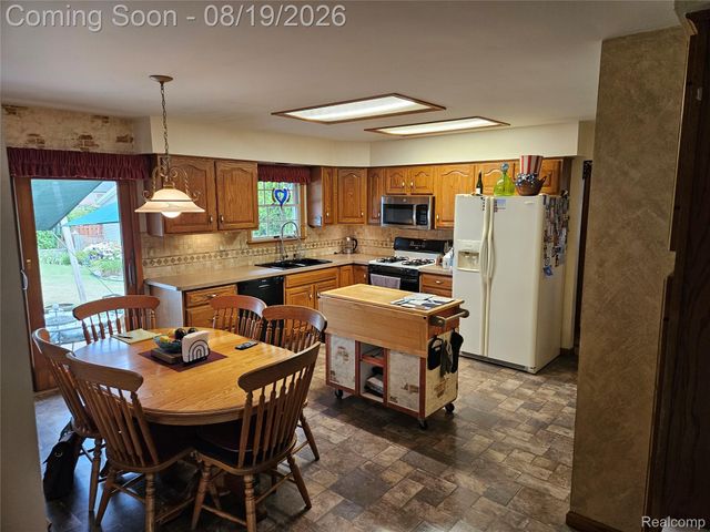 4090 Violet Avenue, St. Clair Township, MI 48079