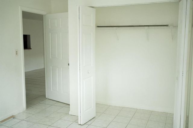 1561 NE 109TH Street, Miami, FL 33161
