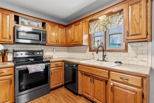 748 E Bluff Drive, Springfield, MO 65803