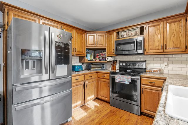 748 E Bluff Drive, Springfield, MO 65803