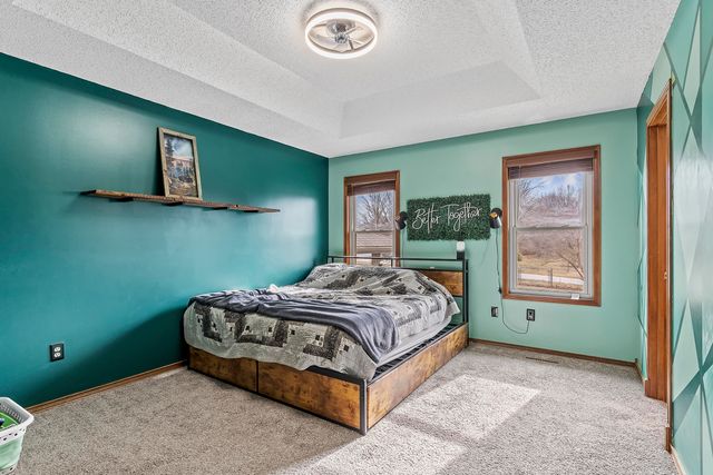 748 E Bluff Drive, Springfield, MO 65803