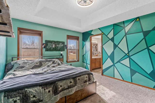 748 E Bluff Drive, Springfield, MO 65803