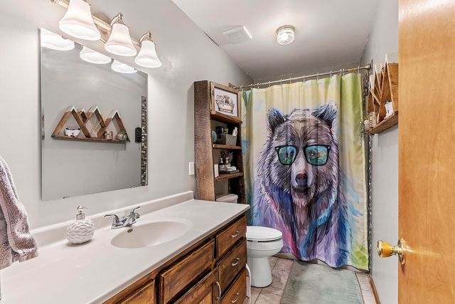 748 E Bluff Drive, Springfield, MO 65803