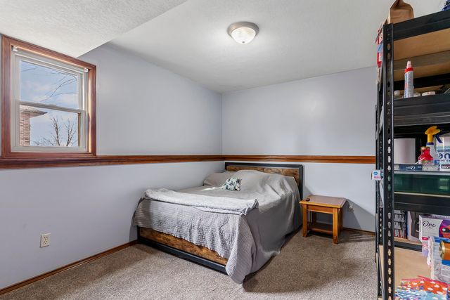 748 E Bluff Drive, Springfield, MO 65803