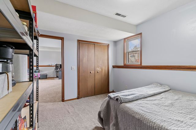 748 E Bluff Drive, Springfield, MO 65803