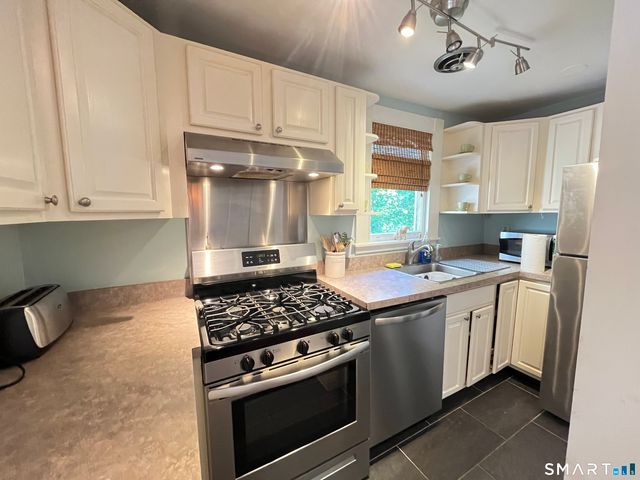 17 Anderson Street, New Haven, CT 06511