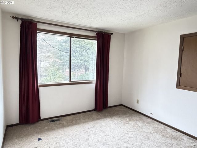 9255 Sw 130TH Ave, Beaverton, OR 97008