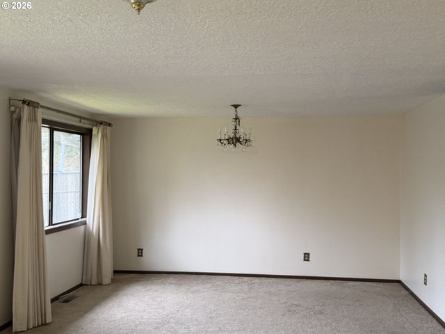 9255 Sw 130TH Ave, Beaverton, OR 97008