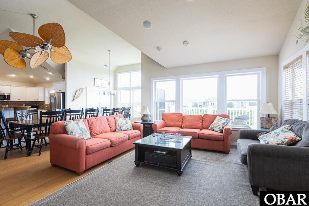 Image 12 of property listing at 611 Tern Arch Lot 45, Corolla, NC 27927