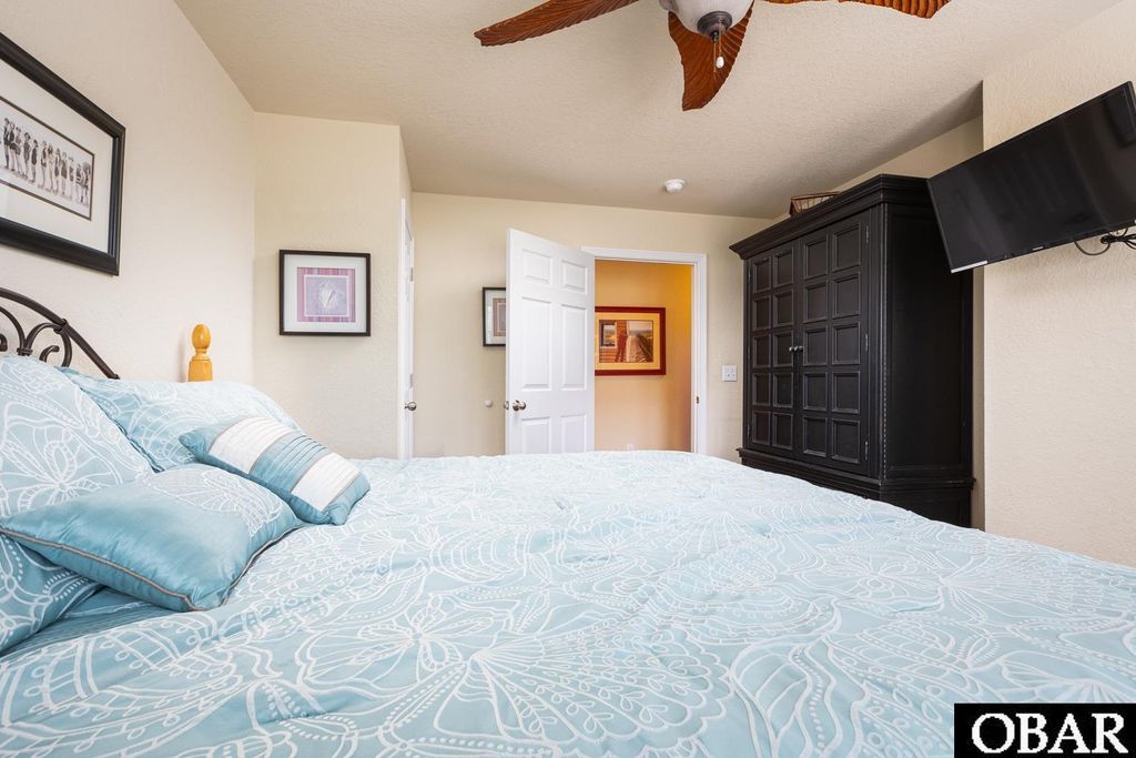 Image 14 of property listing at 611 Tern Arch Lot 45, Corolla, NC 27927