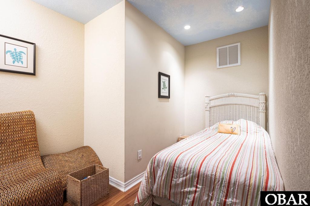 Image 19 of property listing at 611 Tern Arch Lot 45, Corolla, NC 27927