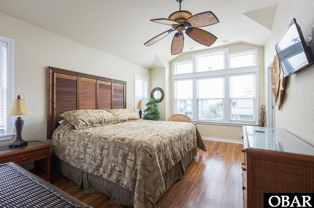 Image 28 of property listing at 611 Tern Arch Lot 45, Corolla, NC 27927