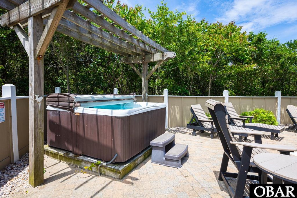 Image 42 of property listing at 611 Tern Arch Lot 45, Corolla, NC 27927