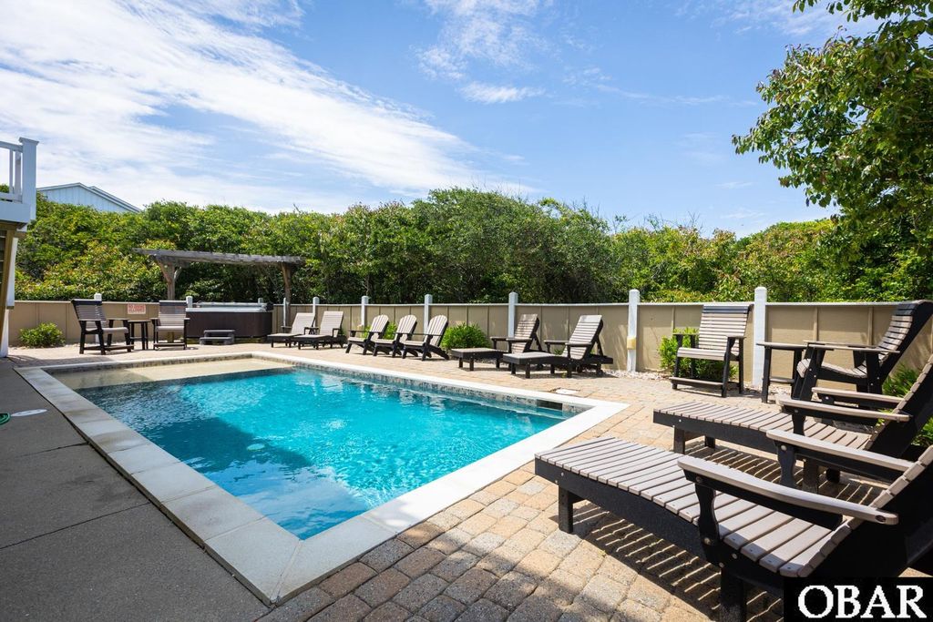 Image 46 of property listing at 611 Tern Arch Lot 45, Corolla, NC 27927