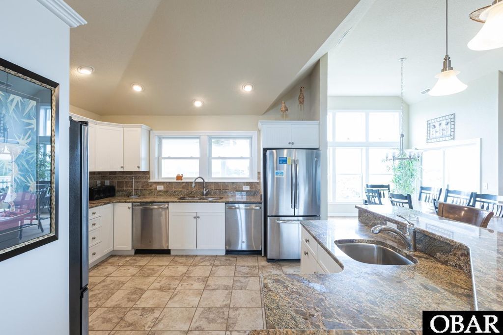 Image 7 of property listing at 611 Tern Arch Lot 45, Corolla, NC 27927