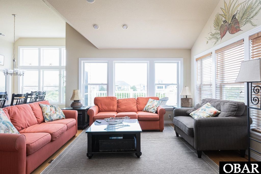 Image 10 of property listing at 611 Tern Arch Lot 45, Corolla, NC 27927