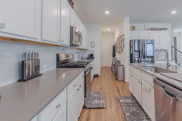 1123 Winifred DR, Austin, TX 78748