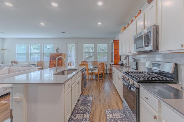 1123 Winifred DR, Austin, TX 78748