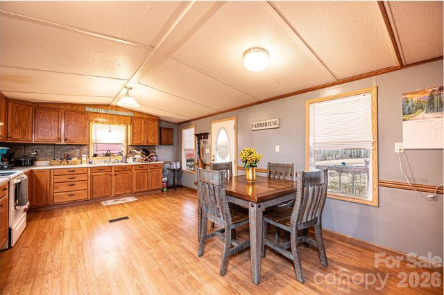 173 Croom Hollow Drive, Nebo, NC 28761