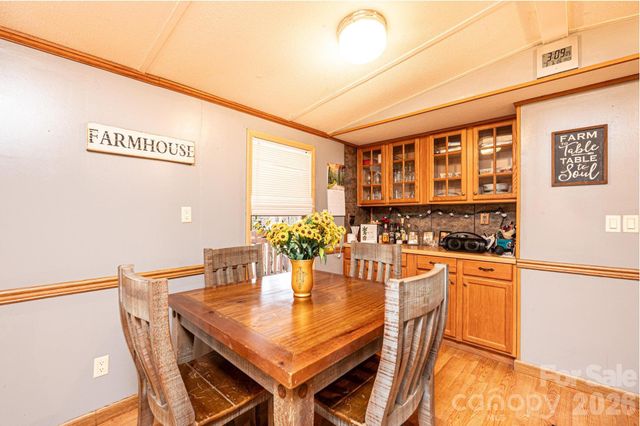 173 Croom Hollow Drive, Nebo, NC 28761