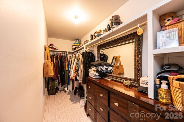 173 Croom Hollow Drive, Nebo, NC 28761