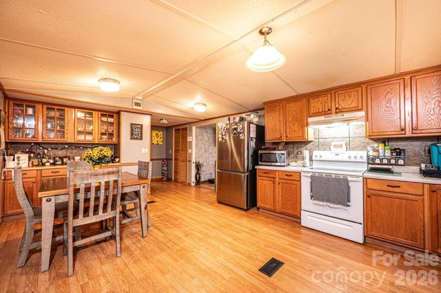 173 Croom Hollow Drive, Nebo, NC 28761