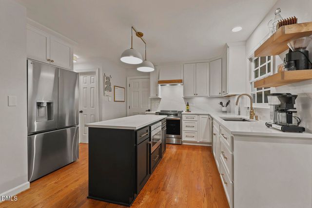 1013 New Chester Court, Apex, NC 27502