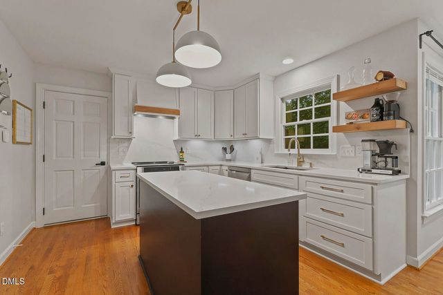 1013 New Chester Court, Apex, NC 27502
