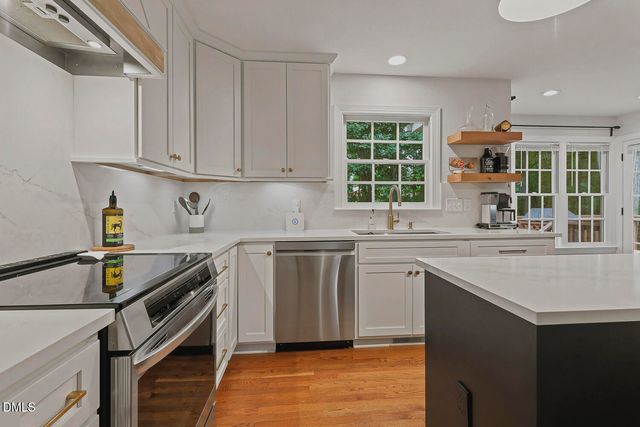 1013 New Chester Court, Apex, NC 27502