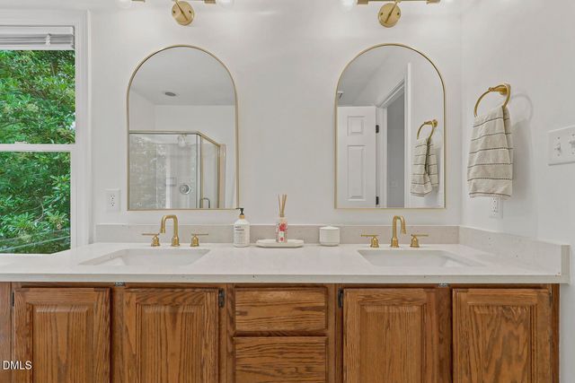 1013 New Chester Court, Apex, NC 27502