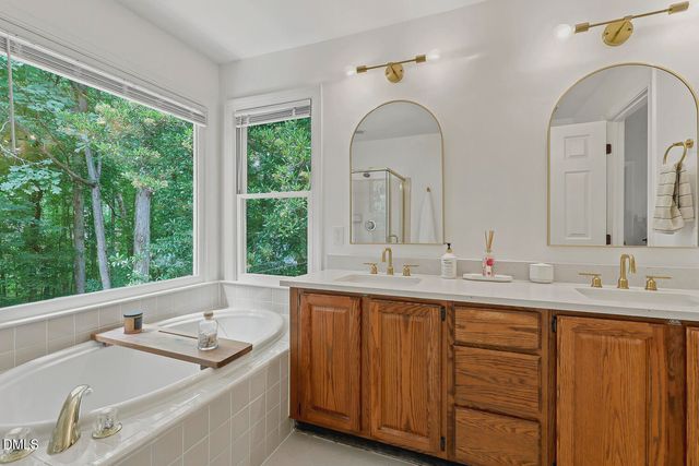 1013 New Chester Court, Apex, NC 27502