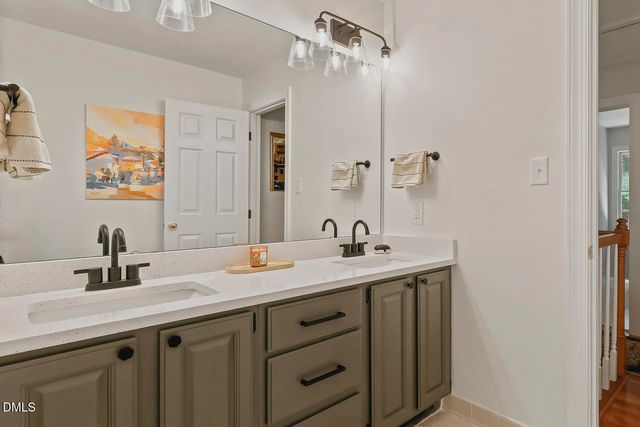 1013 New Chester Court, Apex, NC 27502