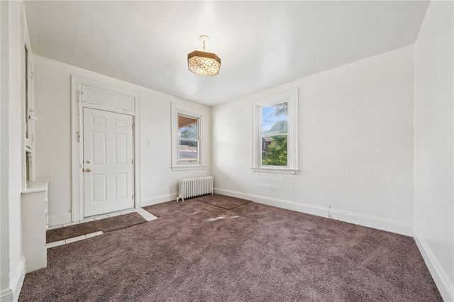 620 Broadway Blvd, Pitcairn, PA 15140